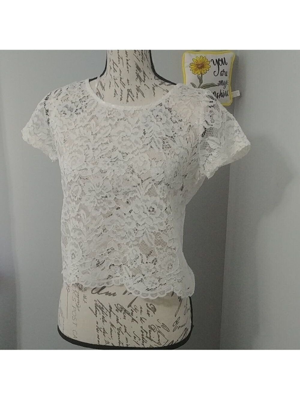 Ambiance M Floral Lace See Through top/layering piece White